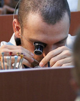 安尼塔·阿普里尔-宁波白云区欧米茄售后维修服务中心